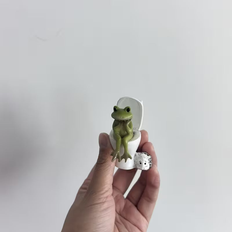 Toilet Frog Ornament